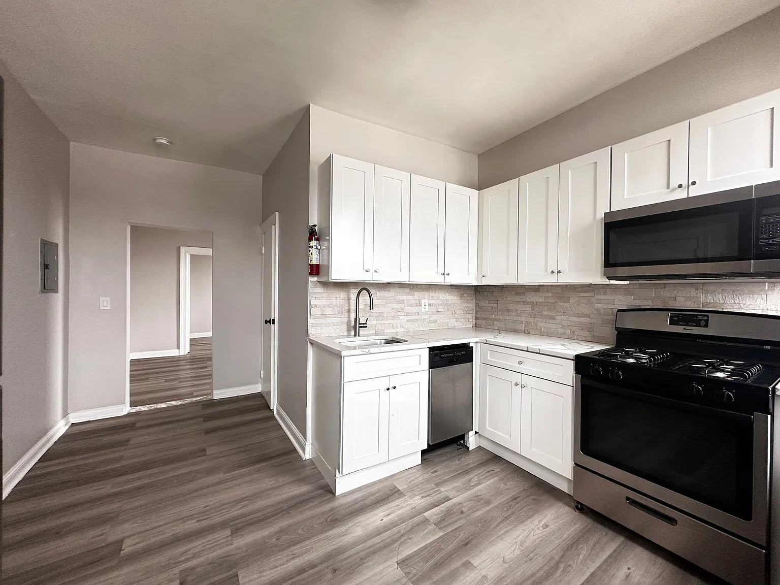 5206 Bergenline Ave — Photo 3
