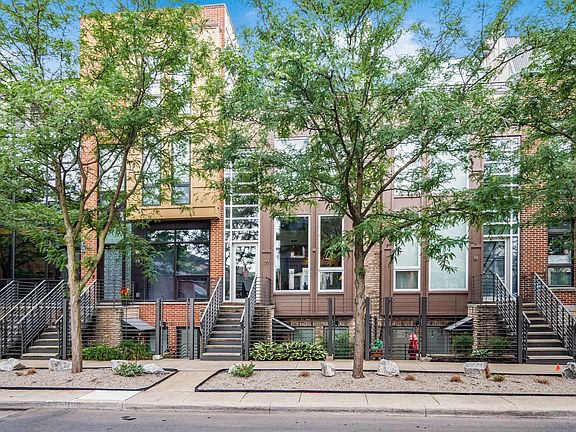 4th image of 77 N 5th St #Townhouse 21