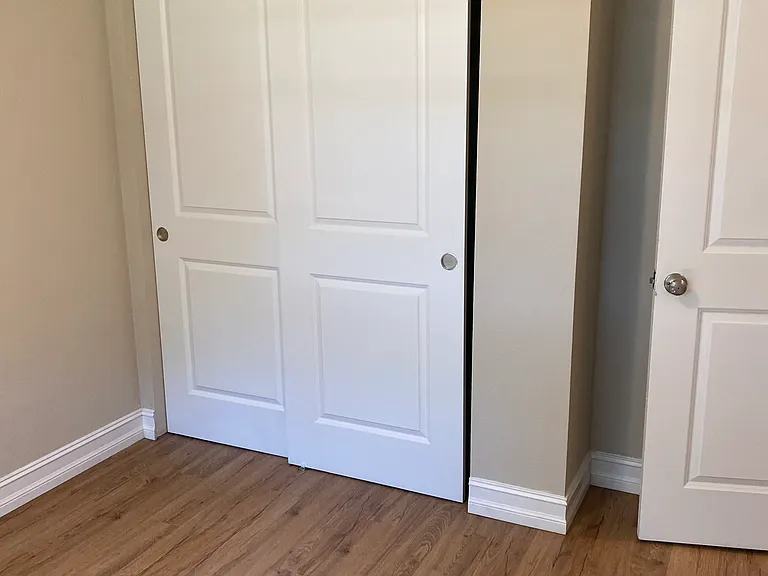 421 Baker Ave — Photo 9