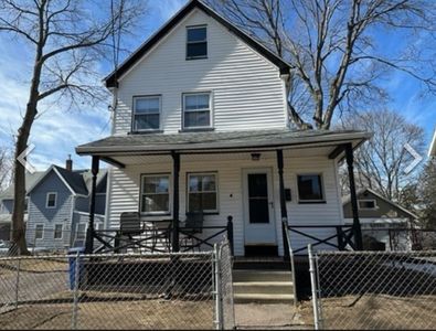 4 Rowe St, Stoneham, MA, 02180
