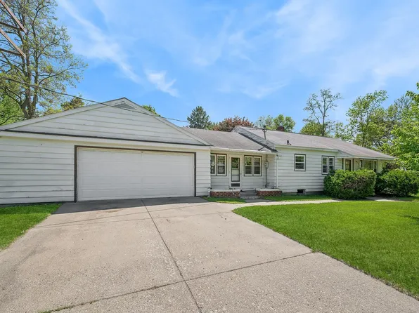 802 14th St SE, Saint Cloud, MN 56304