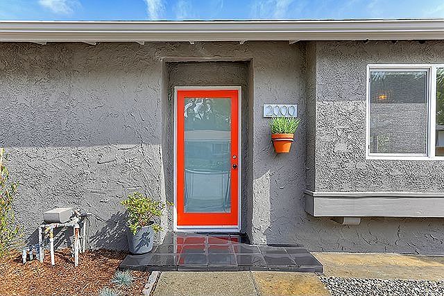 1st image of 2000 Panamint Dr