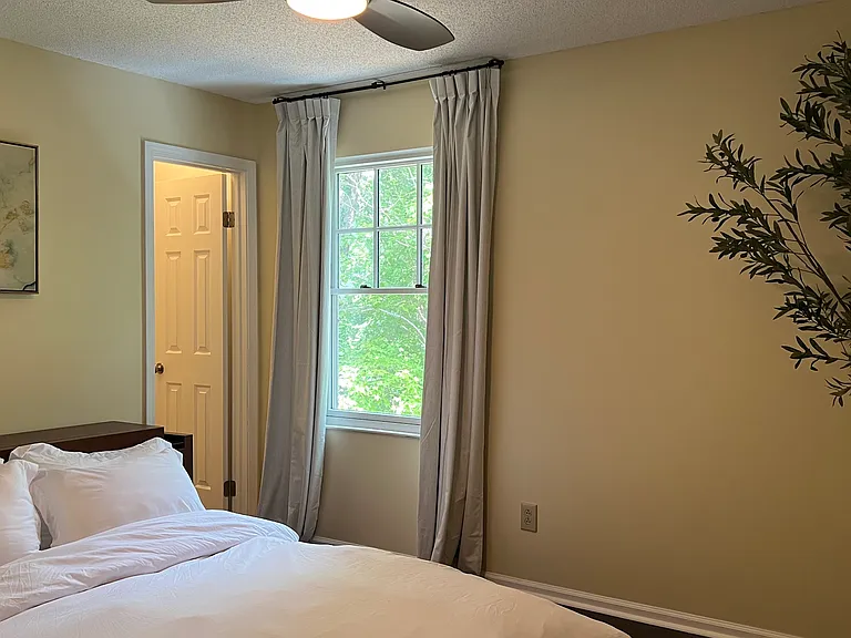 7506 Batavia Ln — Photo 15