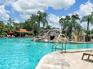 2380 Bayou Ln APT 9, Naples, FL 34112