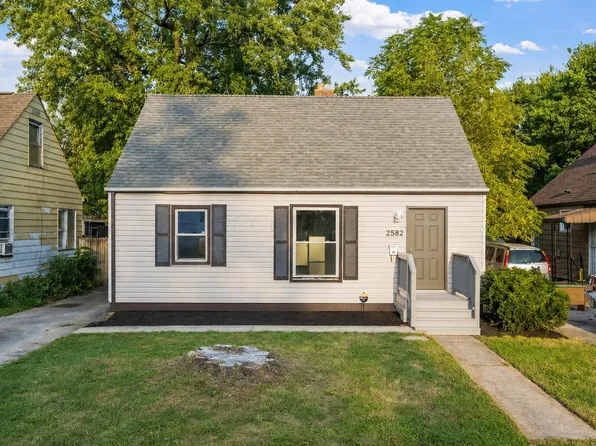 2582 Atwood Ter, Columbus, OH 43211