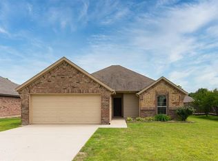 1303 Madeline St, Commerce, TX 75428