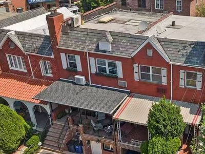 51-29 69th Pl, Woodside, NY, 11377