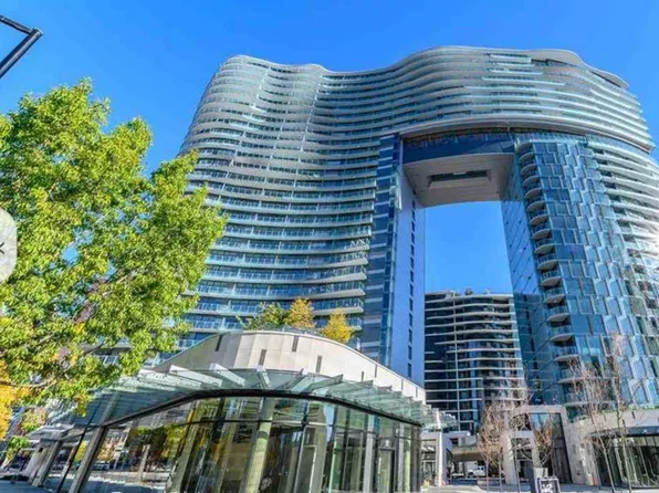 89 Nelson St, Vancouver, BC V6B 6J8