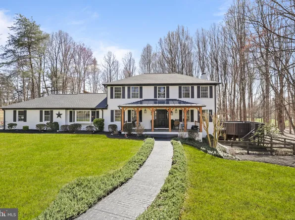 13101 Laurel Glen Rd, Clifton, VA 20124