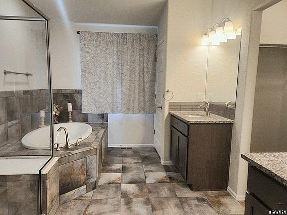 5th image of 70 N Industrial Pl