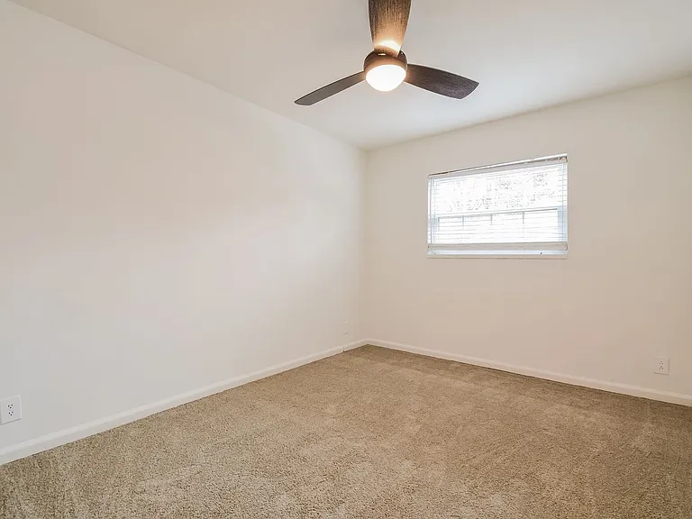 401 Clifton Rd NE #2 — Photo 12