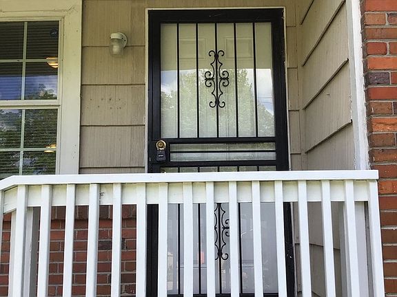 4th image of 2763 Dauphin Ave