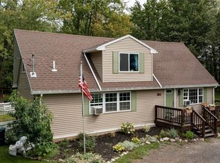 12516 Stage Rd, Akron, NY 14001