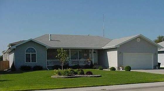 1st image of 3203 Memphis Pl