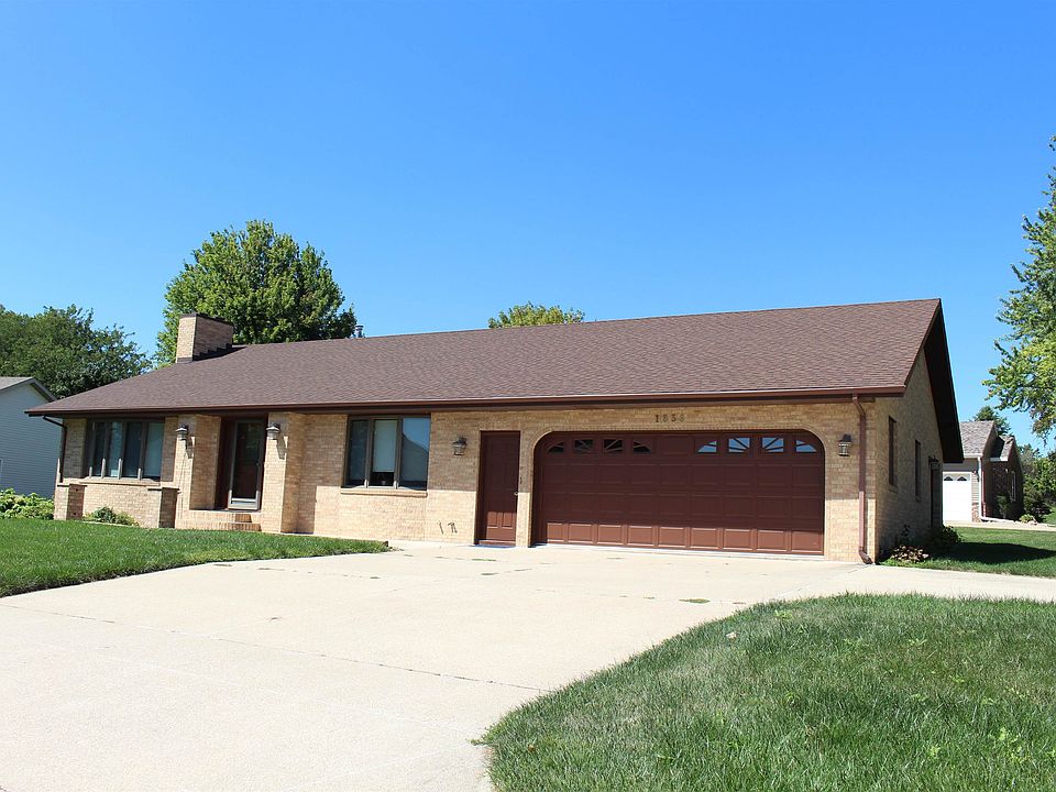1839 N Carroll St, Carroll, IA 51401 Zillow