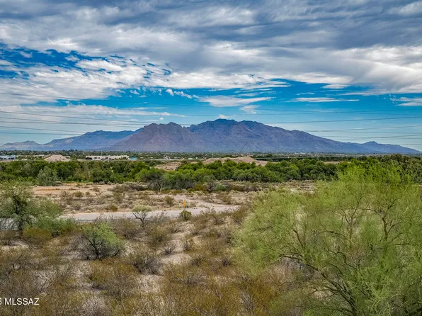 5735 N Silverbell Rd, Tucson, AZ 85743