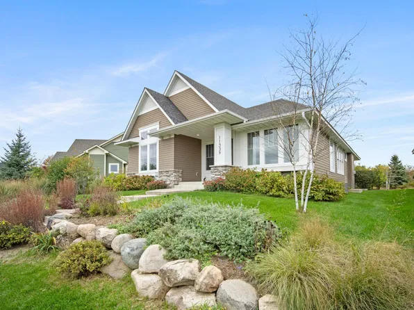 11339 Wildflower Dr N, Lake Elmo, MN 55042
