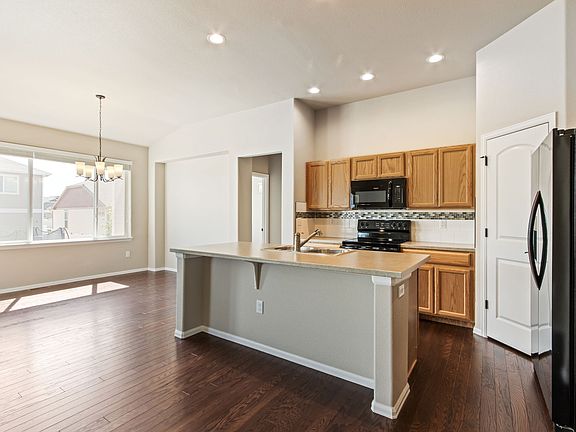 4th image of 10400 17th St