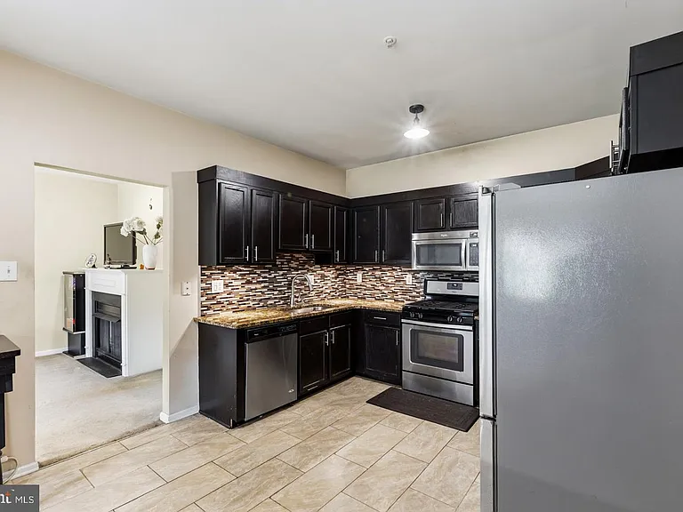 80 Chadwick Cir — Photo 18