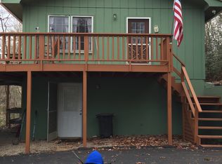 136 Gentry Ln, Tiger, GA 30576
