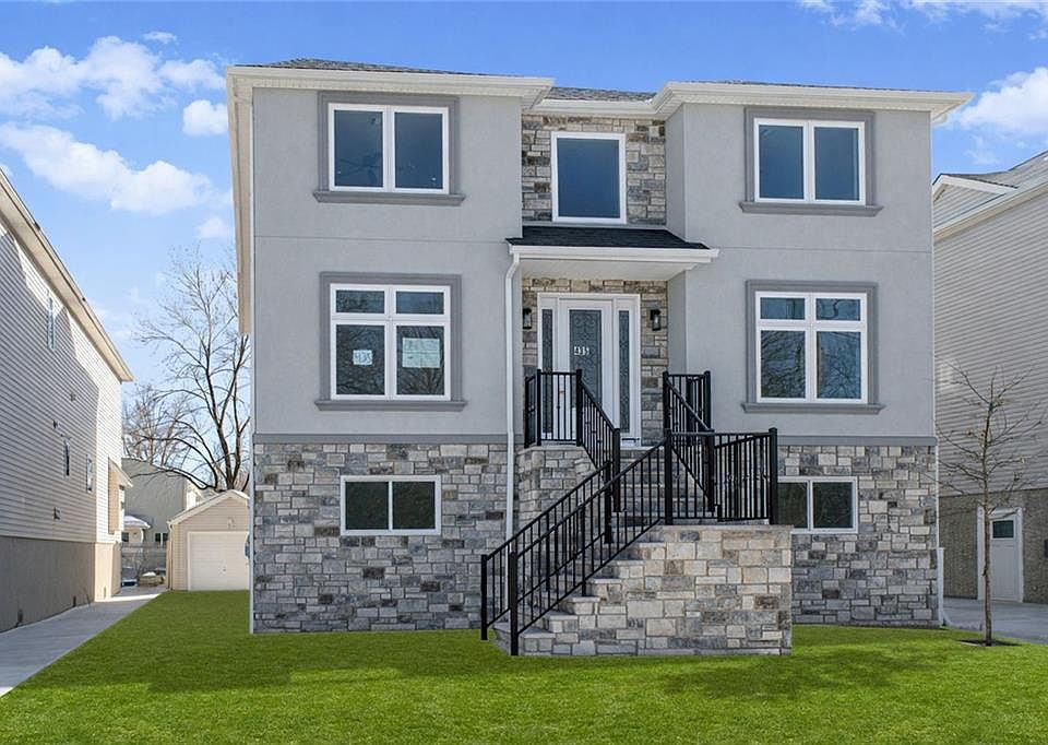 1st image of 435 Brighton St