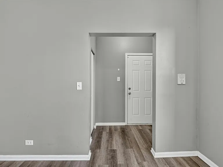 1854 S Central Park Ave #1852-2E — Photo 13
