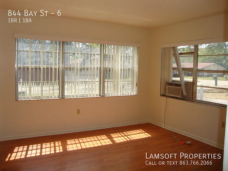 844 Bay St #6 — Photo 10
