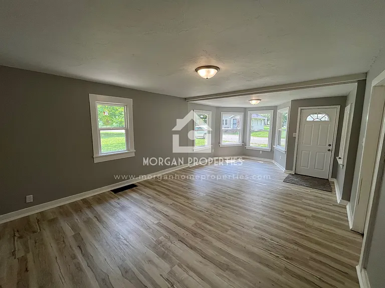 2212 Sherman St — Photo 2