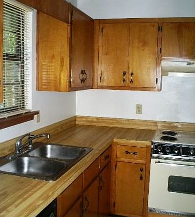 5th image of 1873 Larette Dr APT D
