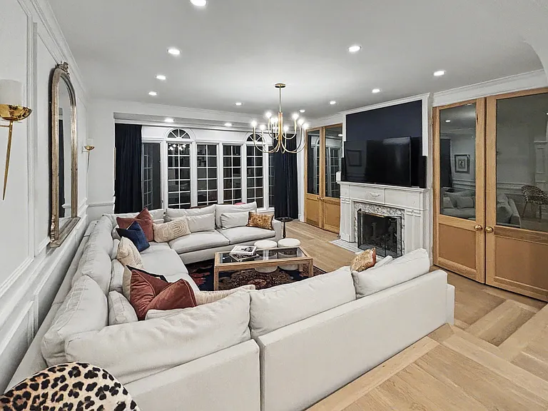 914 Royal Ave SW #914 — Photo 3