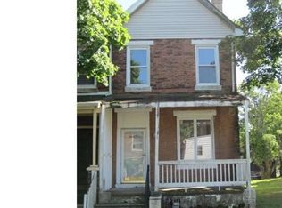 34 Chestnut St, Darby, PA 19023