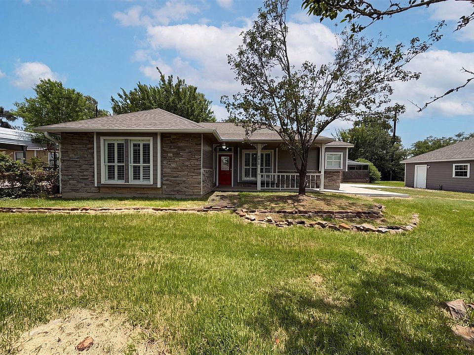 1st image of 7934 Round Rock Dr