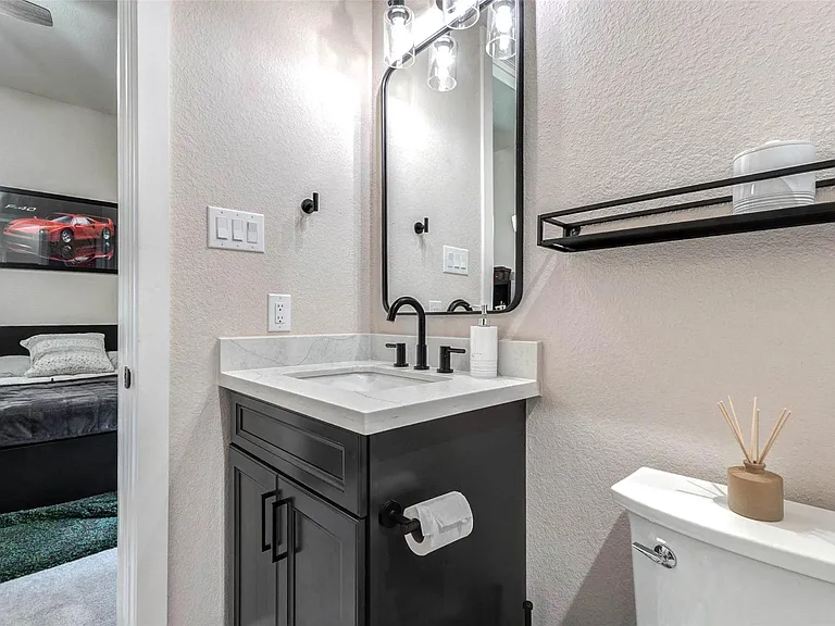 11005 Upland Forest Dr — Photo 21