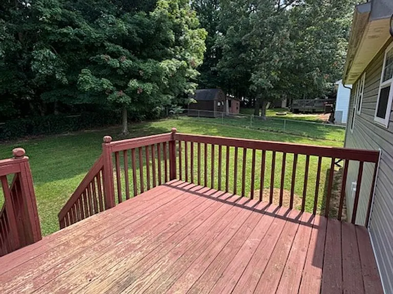 210 Scarlet Ave — Photo 23