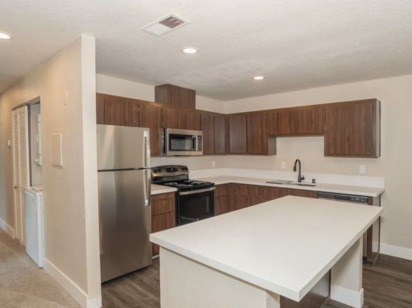 4735 Cowell Blvd APT 15