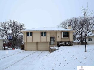 8602 S 46th Ave, Bellevue, NE 68157