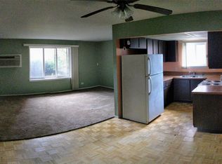 435 Perrie Dr APT 101, Elk Grove Village, IL 60007