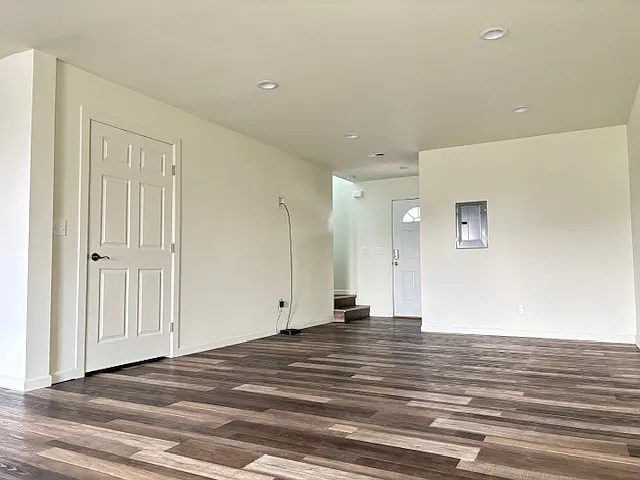 3 bed, 1300 sqft, $1,900 — Photo 4