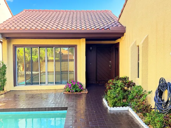 20331 NE 10th Ct, Miami, FL 33179