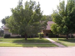 3653 SW Stonybrook Dr, Topeka, KS 66614