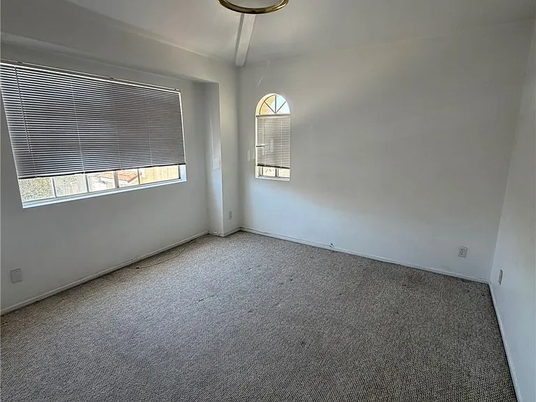 4246 La Rica Ave #A — Photo 12