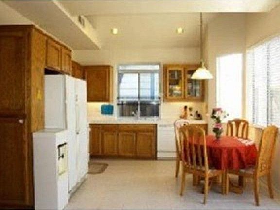 4th image of 239 Elk Creek Pl