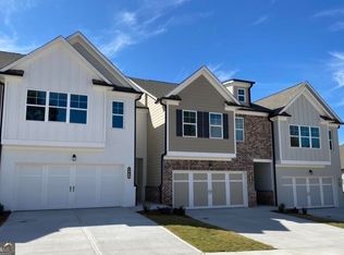 5340 Fox Hill Ln, Oakwood, GA 30566