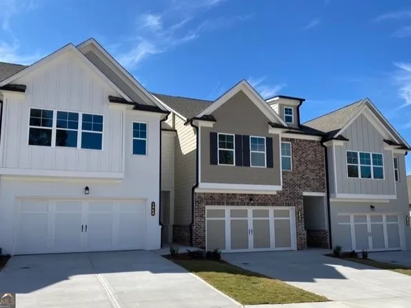 5340 Fox Hill Ln, Oakwood, GA 30566