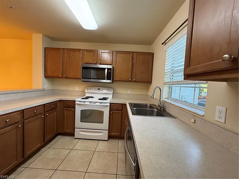 9093 Gervais Cir #1906 — Photo 22