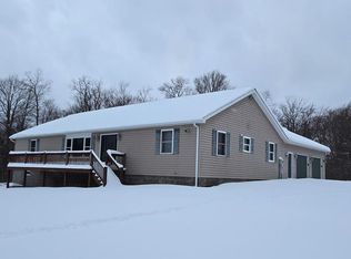58 Freeman Holw, Brocton, IL 61917