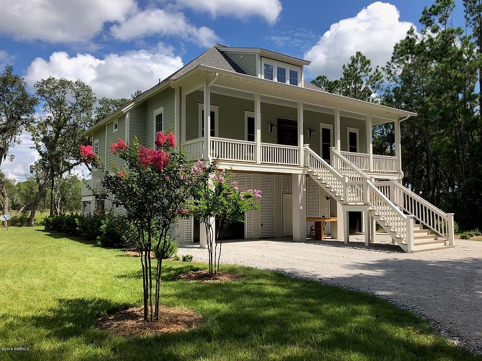 4 Front St, Saint Helena Island, SC 29920 | Zillow