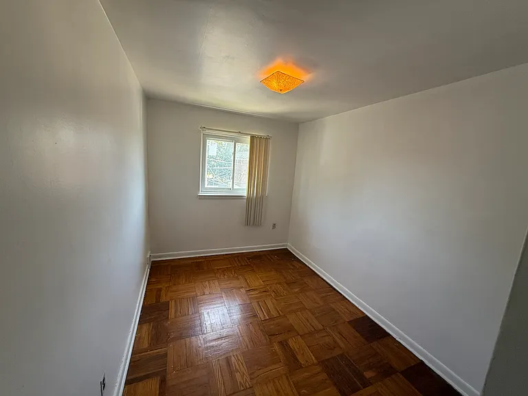 1538 Forrester Ave — Photo 10