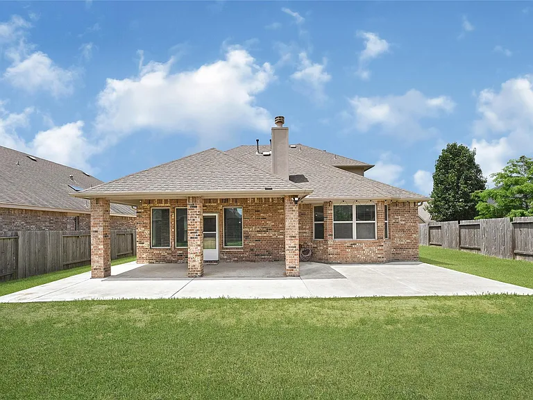23023 Verona Vista Dr — Photo 22