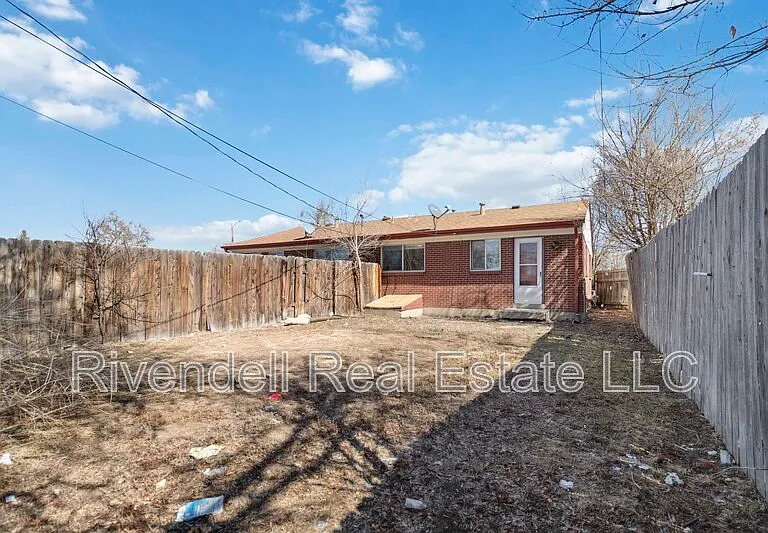 1127 Xenia St — Photo 12